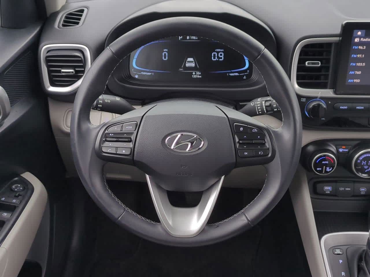 Thumbnail: 2024 Hyundai Venue - 23