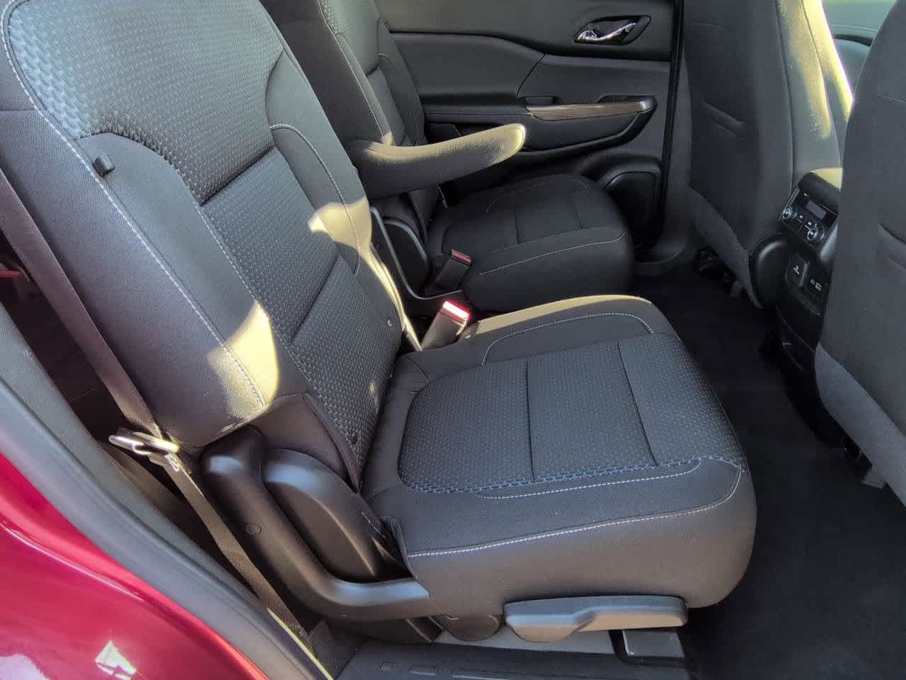 Thumbnail: 2023 GMC Acadia - 20