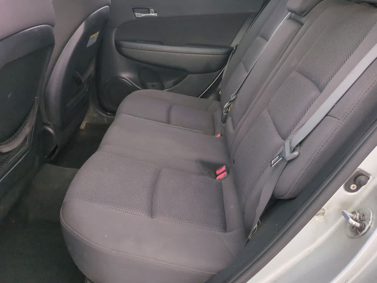 Thumbnail: 2012 Hyundai Elantra - 18