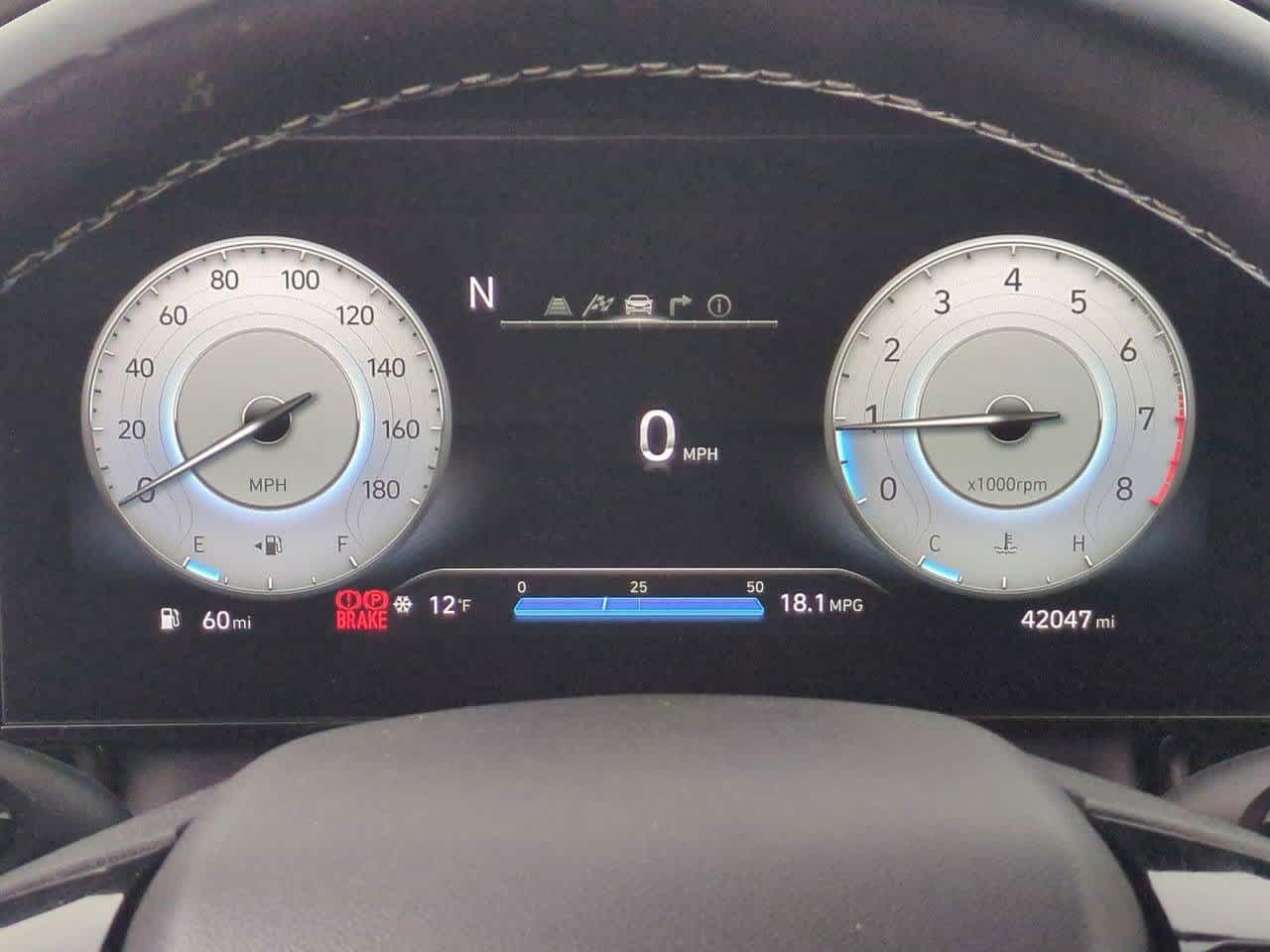 Thumbnail: 2022 Hyundai Elantra - 32