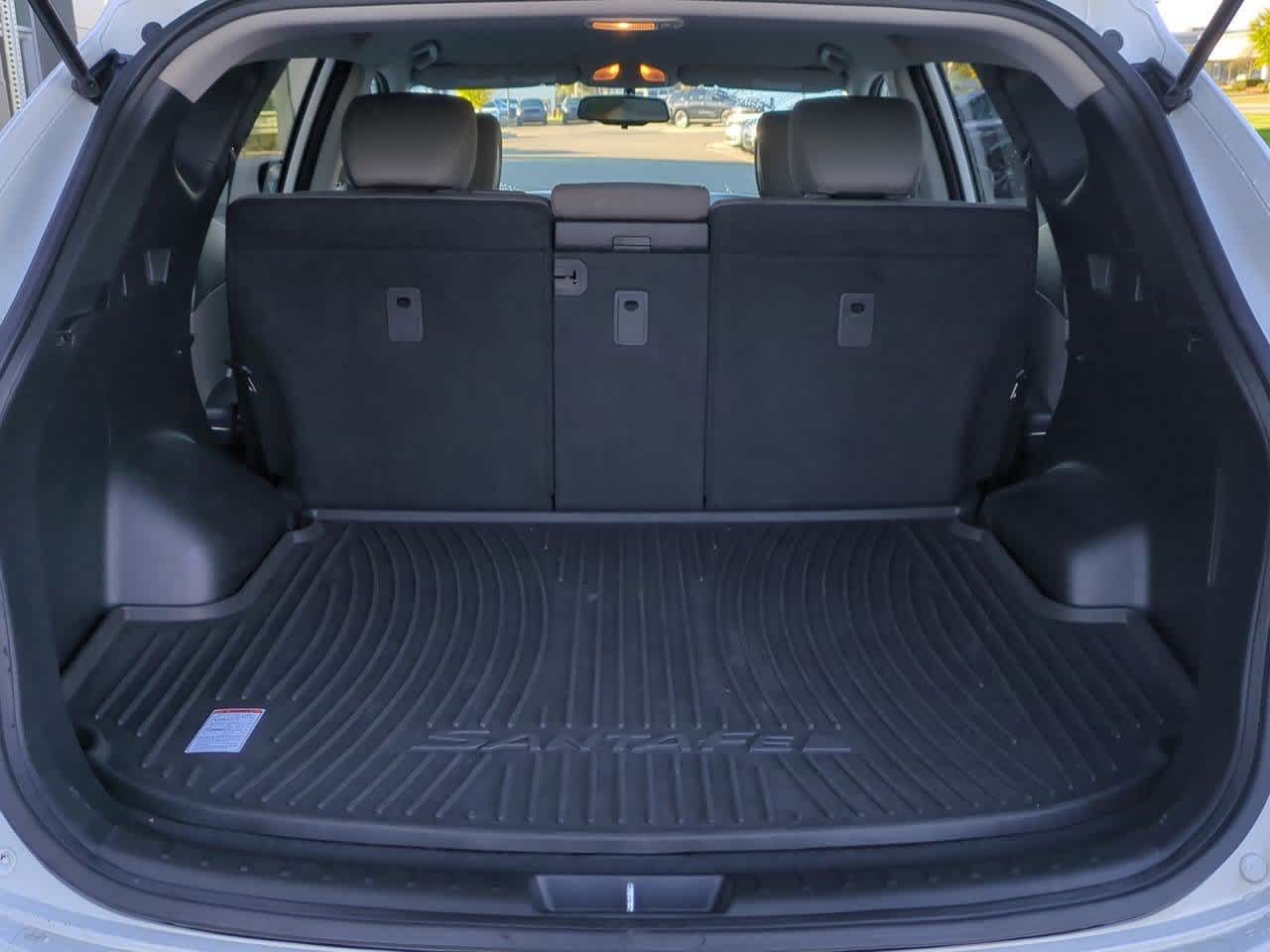 Thumbnail: 2016 Hyundai Santa Fe - 31