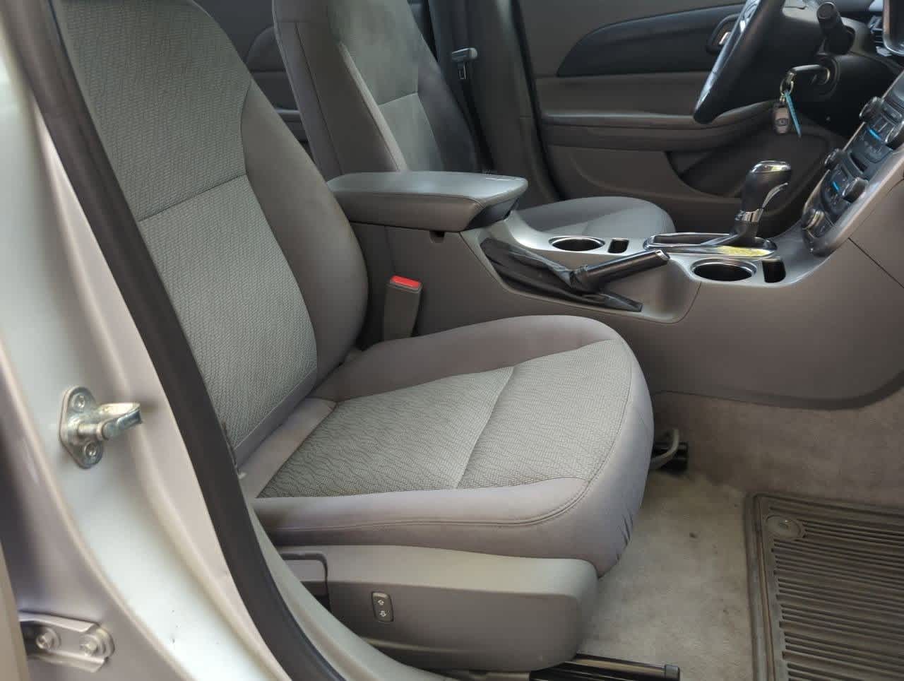 Thumbnail: 2014 Chevrolet Malibu - 19