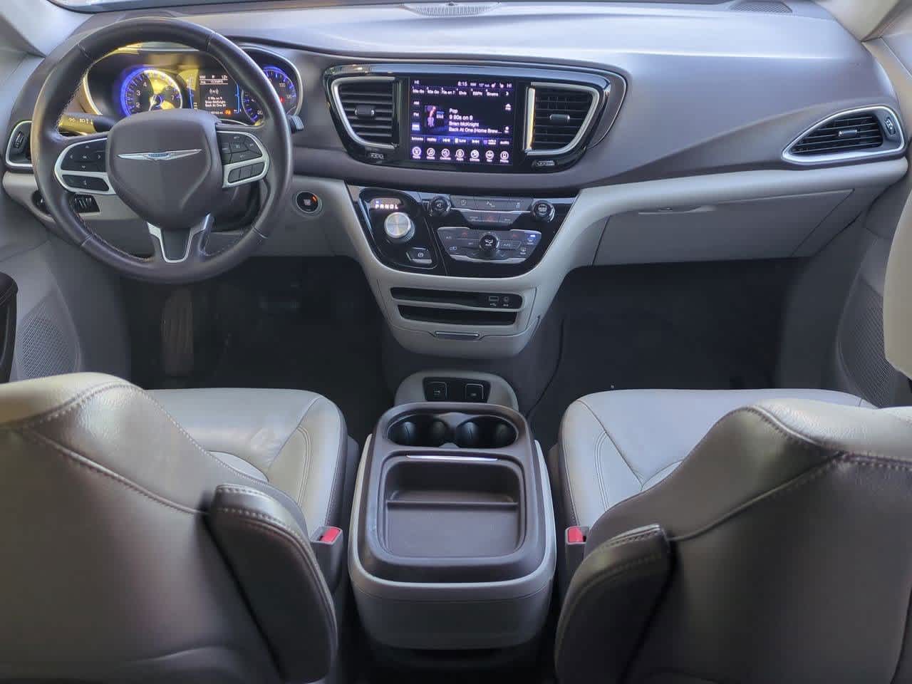 Thumbnail: 2017 Chrysler Pacifica - 14