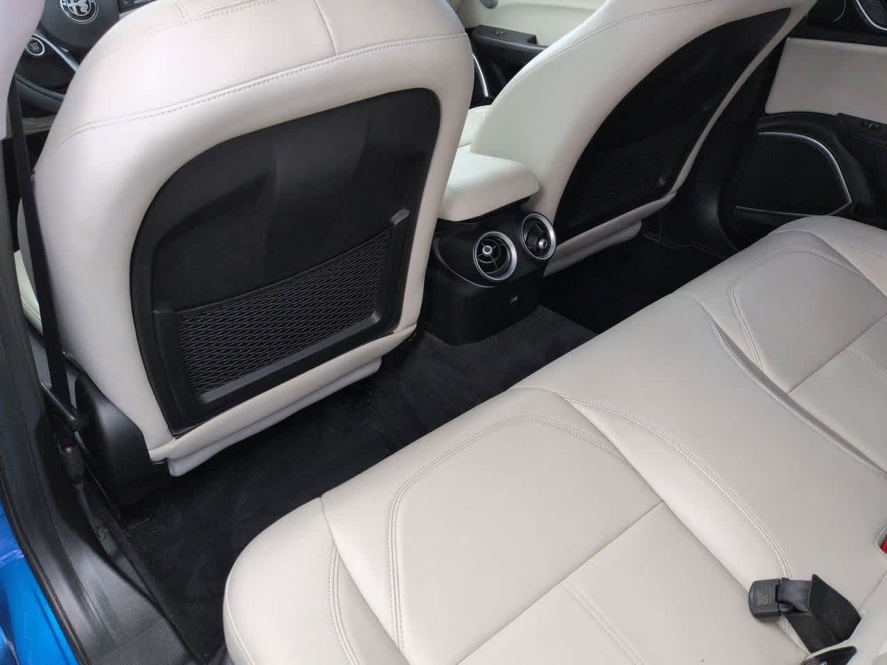 Thumbnail: 2019 Alfa Romeo Giulia - 17