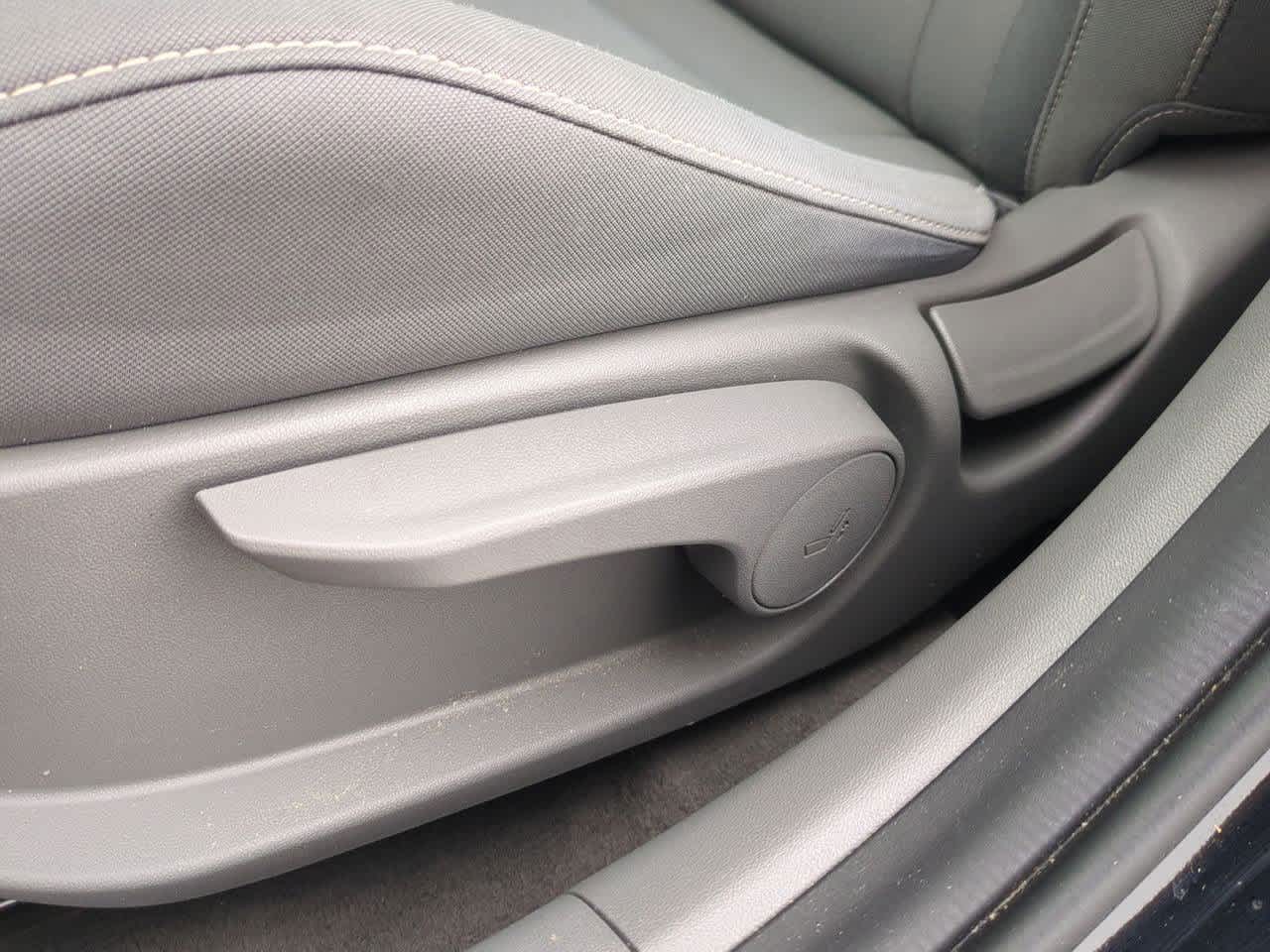 Thumbnail: 2023 Hyundai Elantra - 16