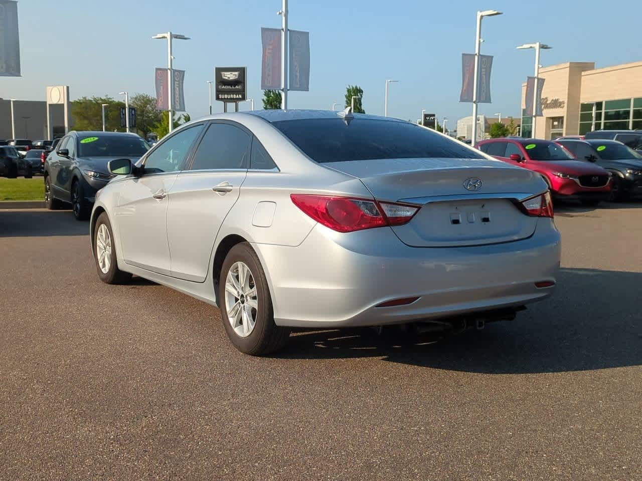 Thumbnail: 2011 Hyundai Sonata - 4