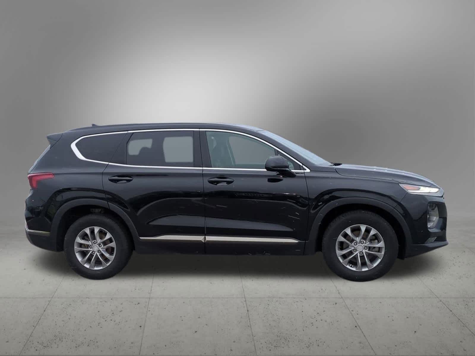 Thumbnail: 2019 Hyundai Santa Fe - 7