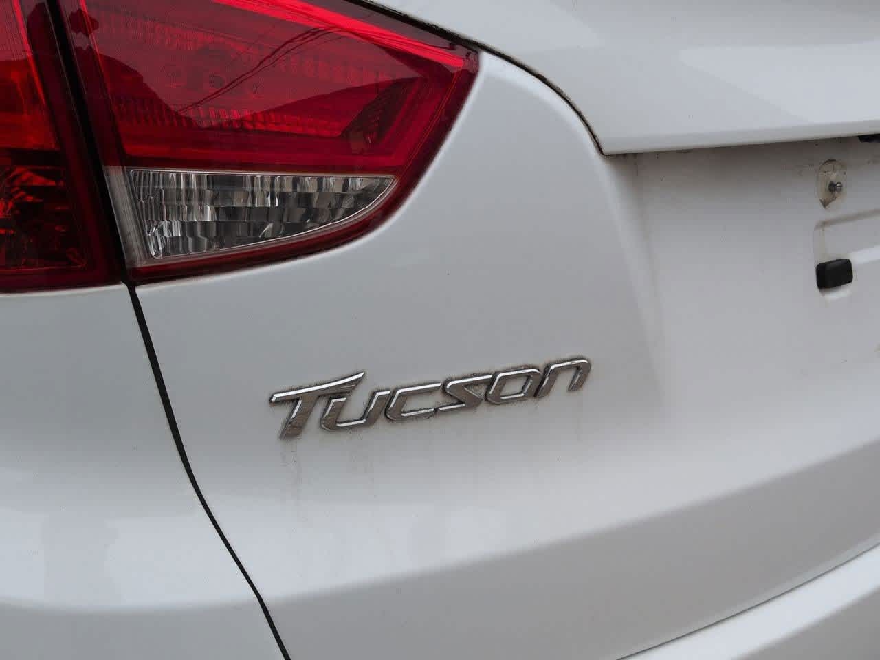 Thumbnail: 2015 Hyundai Tucson - 12
