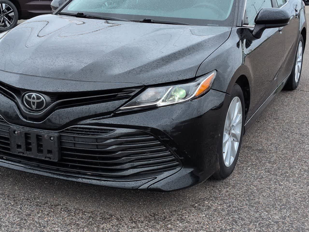 Thumbnail: 2020 Toyota Camry - 10