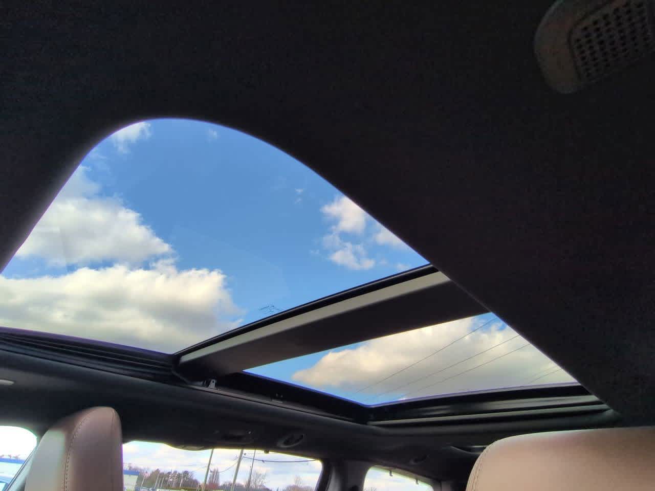 Thumbnail: 2020 Chrysler Pacifica - 19