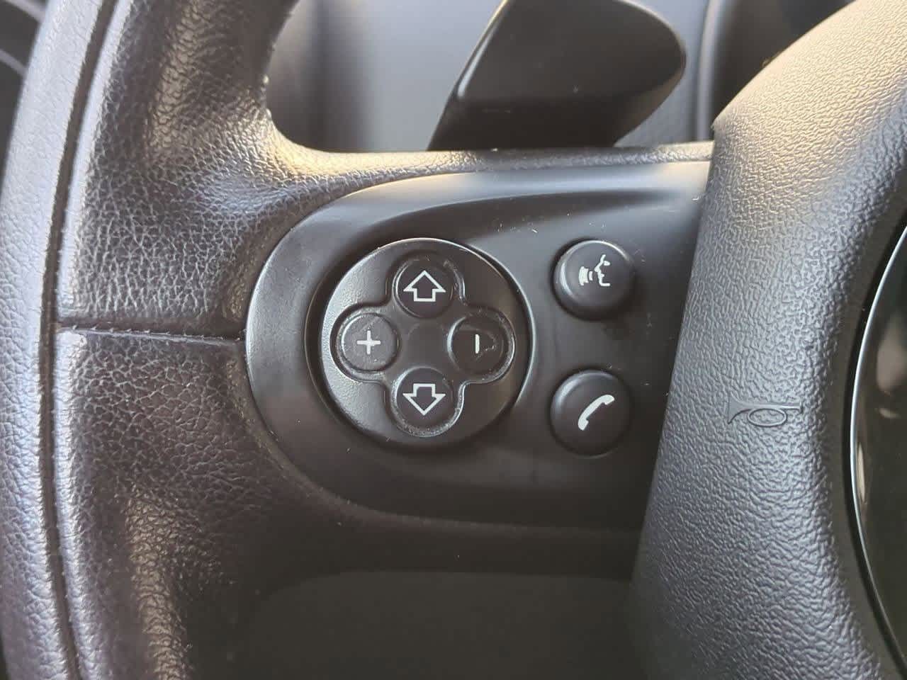 Thumbnail: 2015 MINI Cooper Countryman - 24