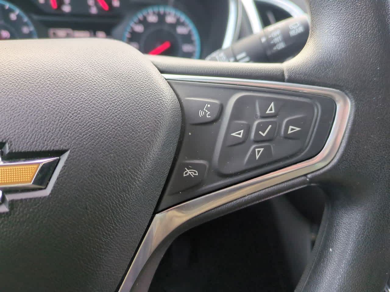 Thumbnail: 2018 Chevrolet Equinox - 23