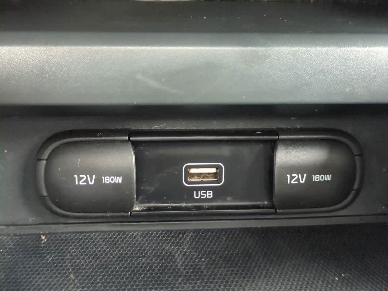 Thumbnail: 2020 Kia Soul - 28