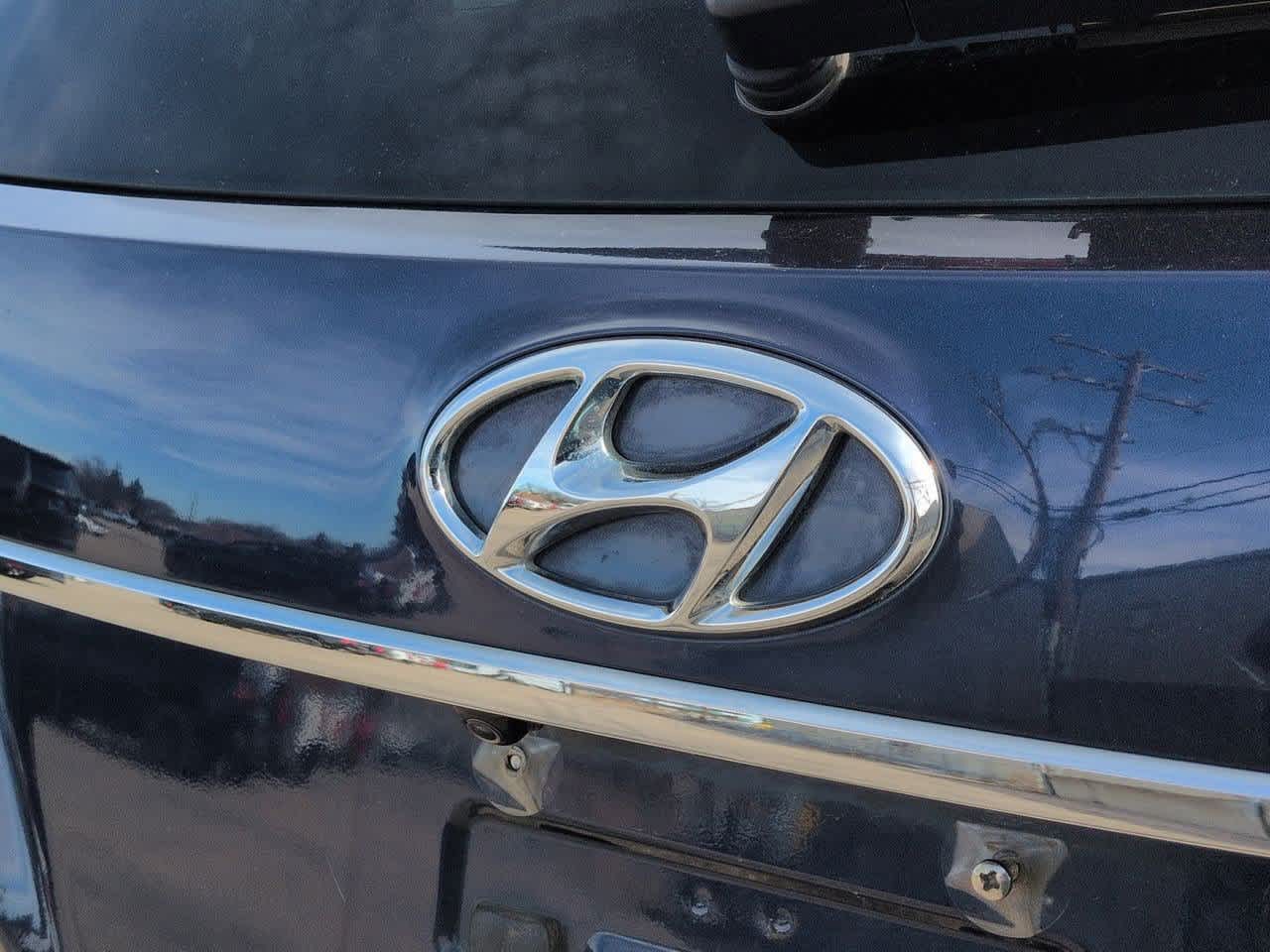 Thumbnail: 2017 Hyundai Santa Fe - 11