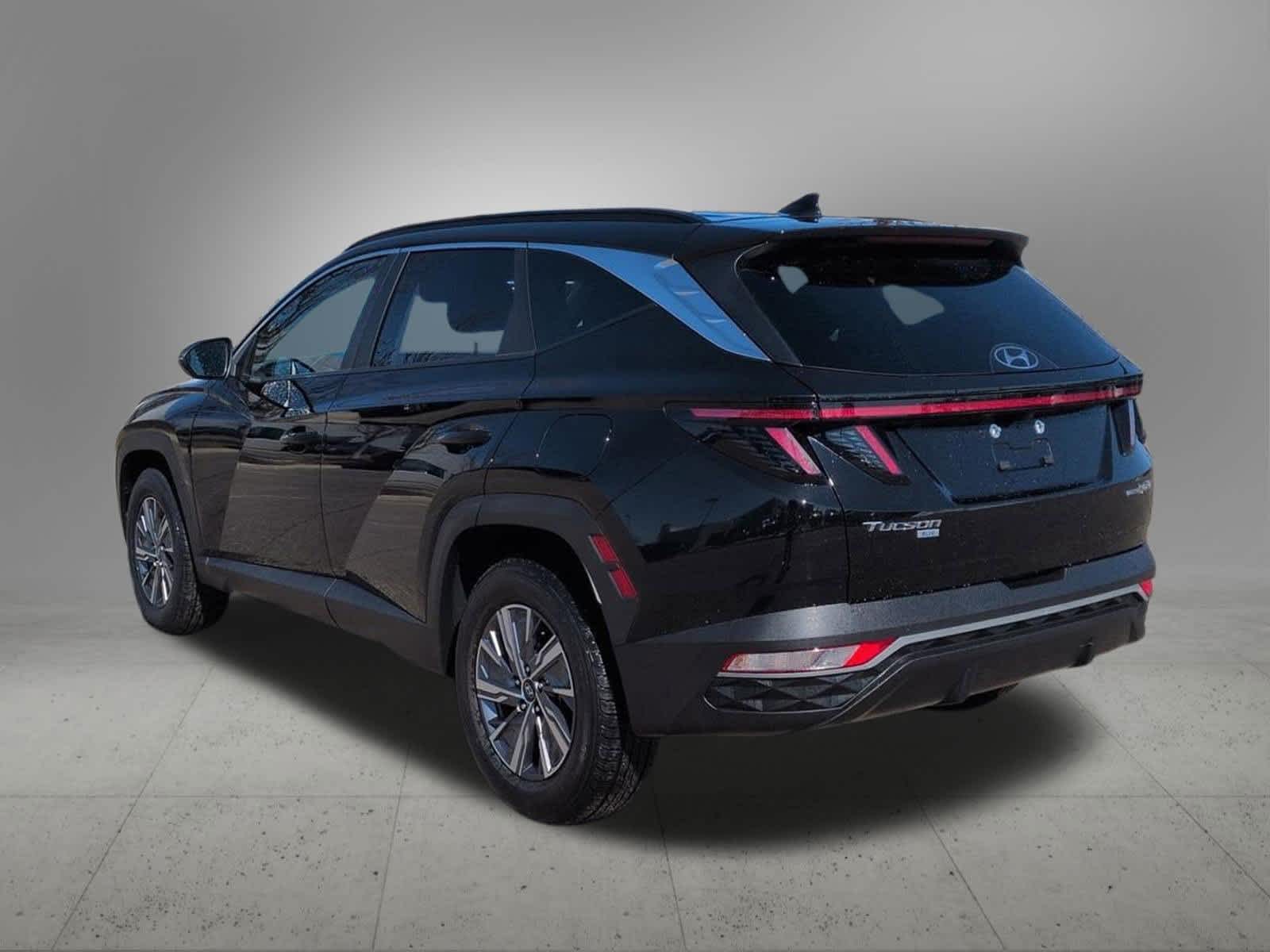 Thumbnail: 2023 Hyundai Tucson - 4