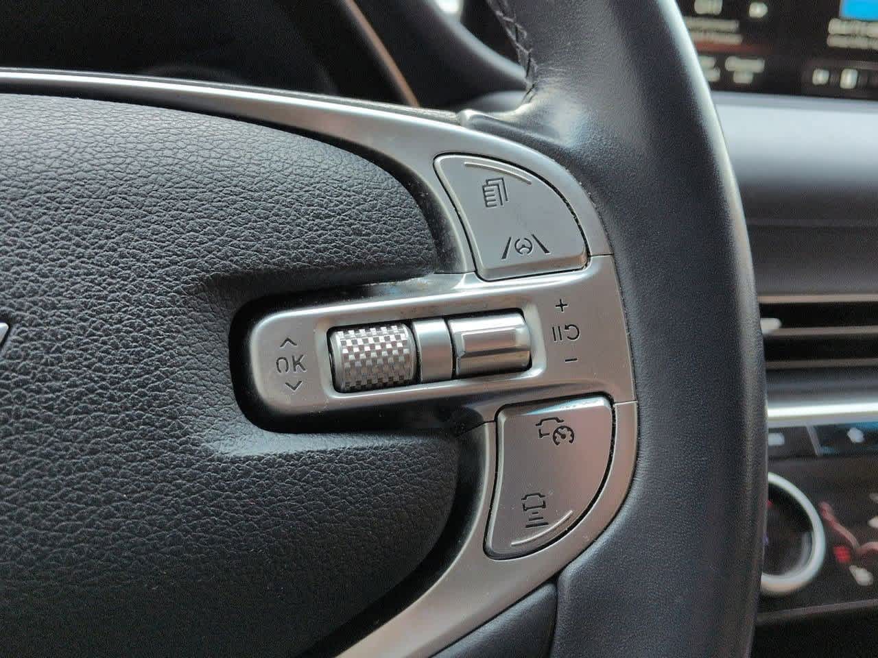 Thumbnail: 2022 Genesis GV80 - 25