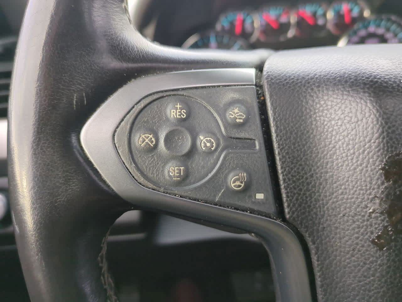 Thumbnail: 2015 Chevrolet Suburban - 25