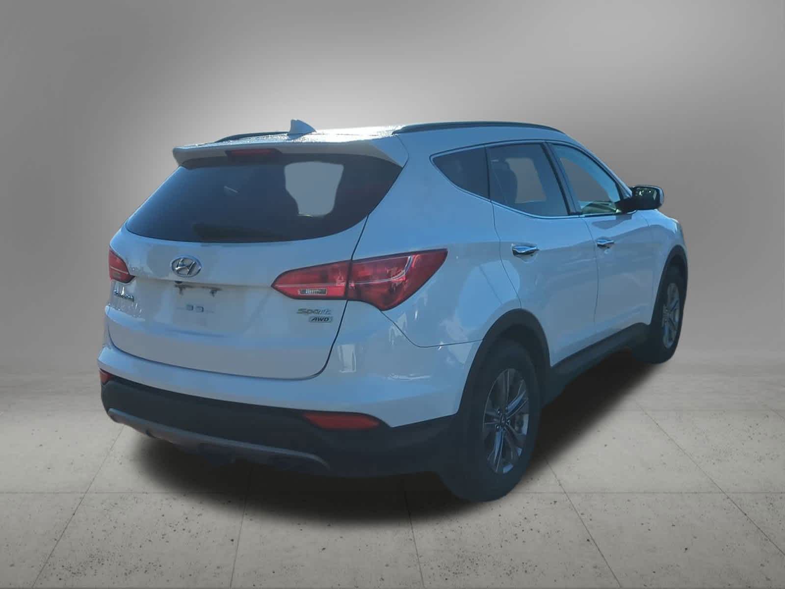 Thumbnail: 2016 Hyundai Santa Fe - 6