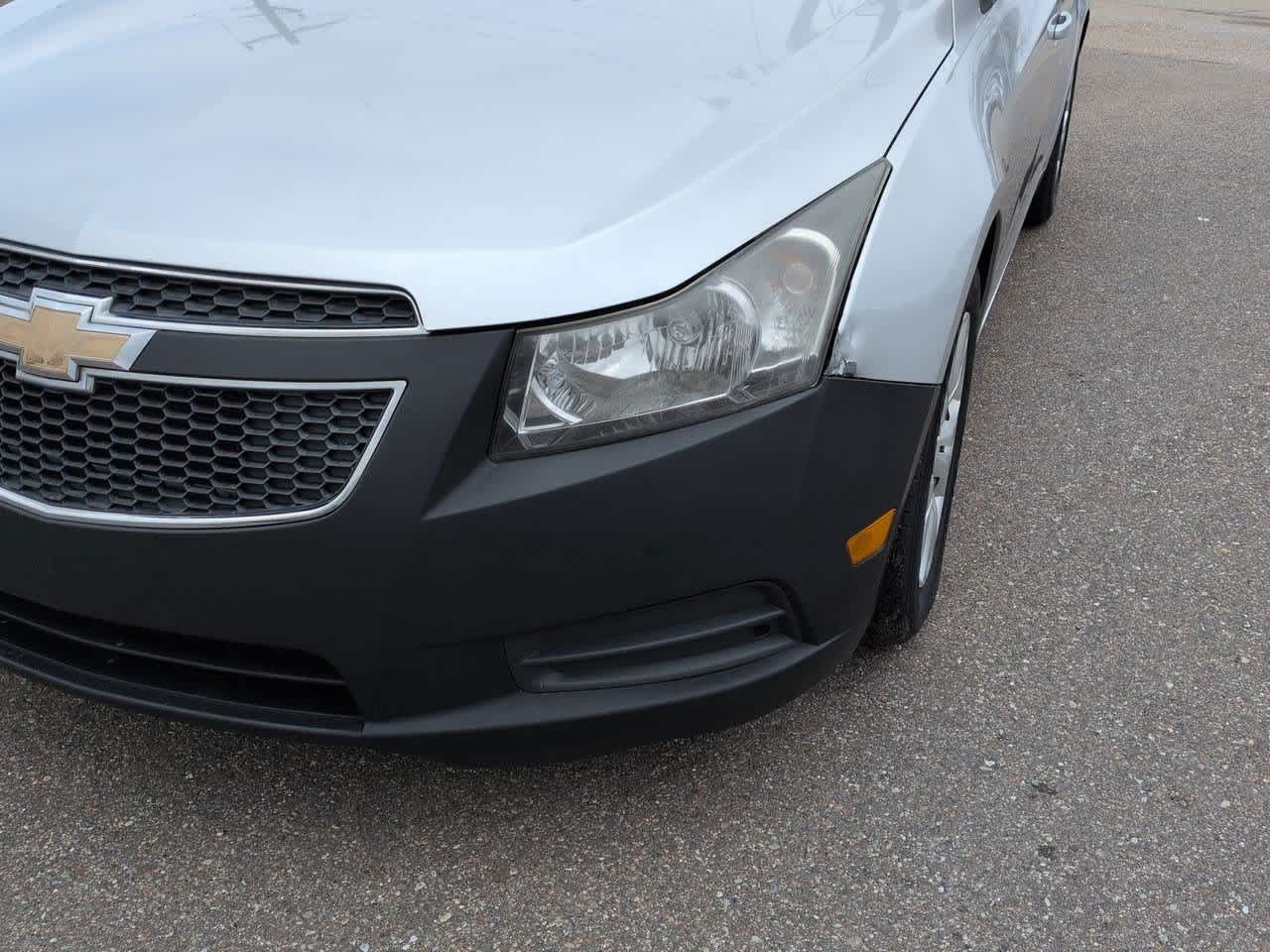 Thumbnail: 2012 Chevrolet Cruze - 10