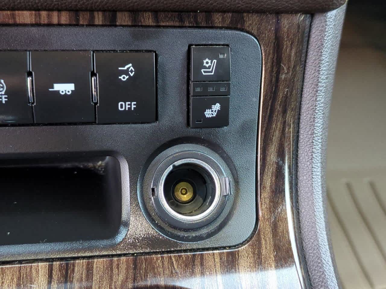 Thumbnail: 2014 GMC Acadia - 31