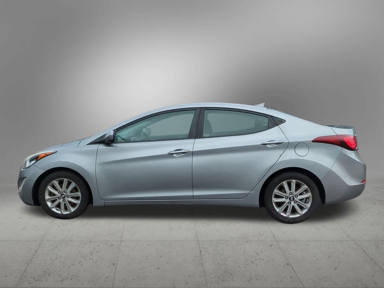 Thumbnail: 2015 Hyundai Elantra - 3