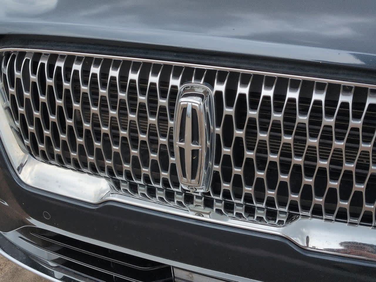 Thumbnail: 2021 Lincoln Corsair - 11