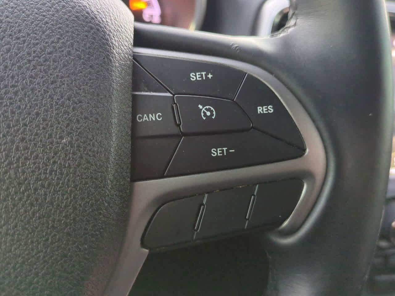 Thumbnail: 2018 Jeep Grand Cherokee - 23