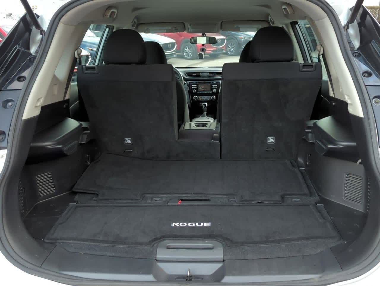 2017 Nissan Rogue S 30