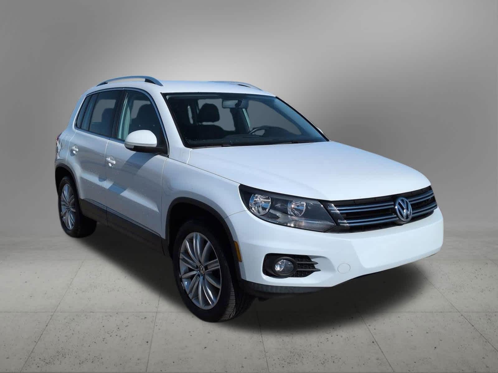 Thumbnail: 2014 Volkswagen Tiguan - 8