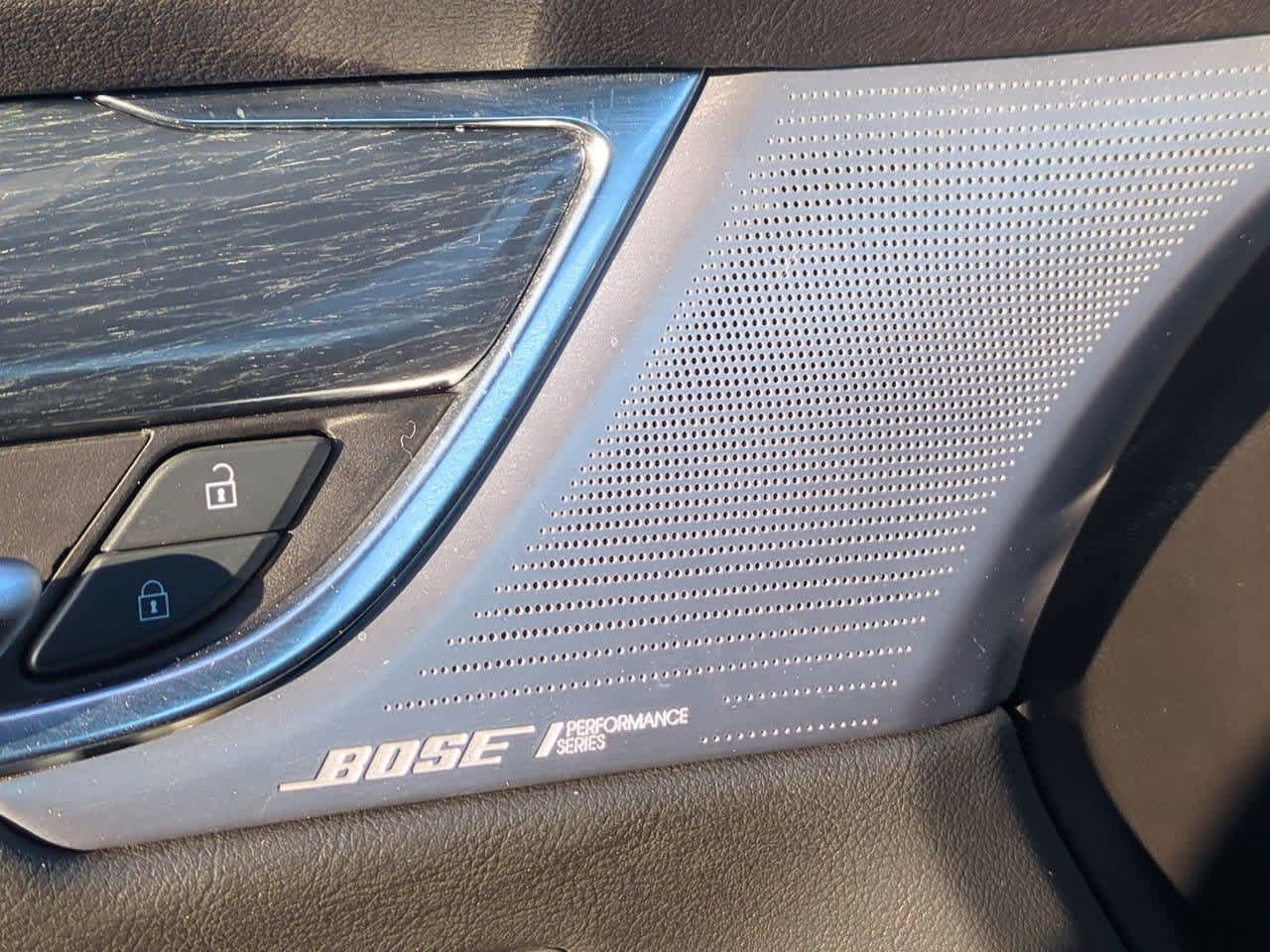 Thumbnail: 2024 Cadillac XT5 - 31