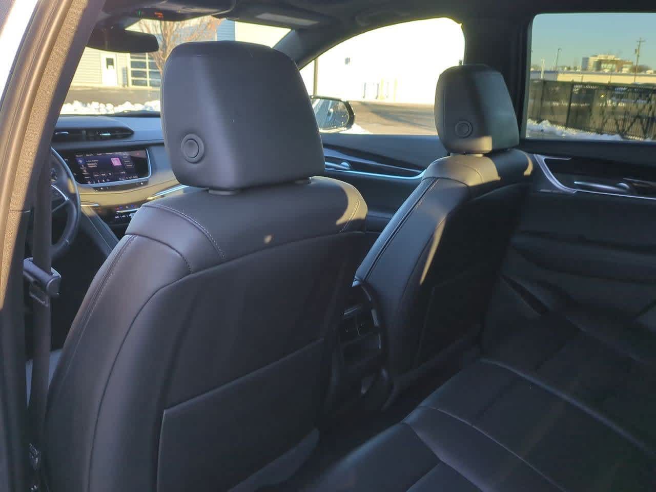 Thumbnail: 2024 Cadillac XT5 - 17