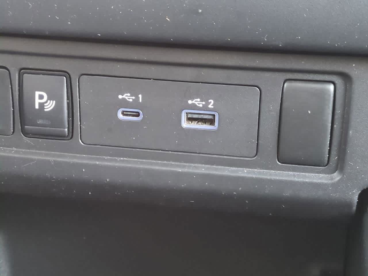 Thumbnail: 2022 Nissan Frontier - 28