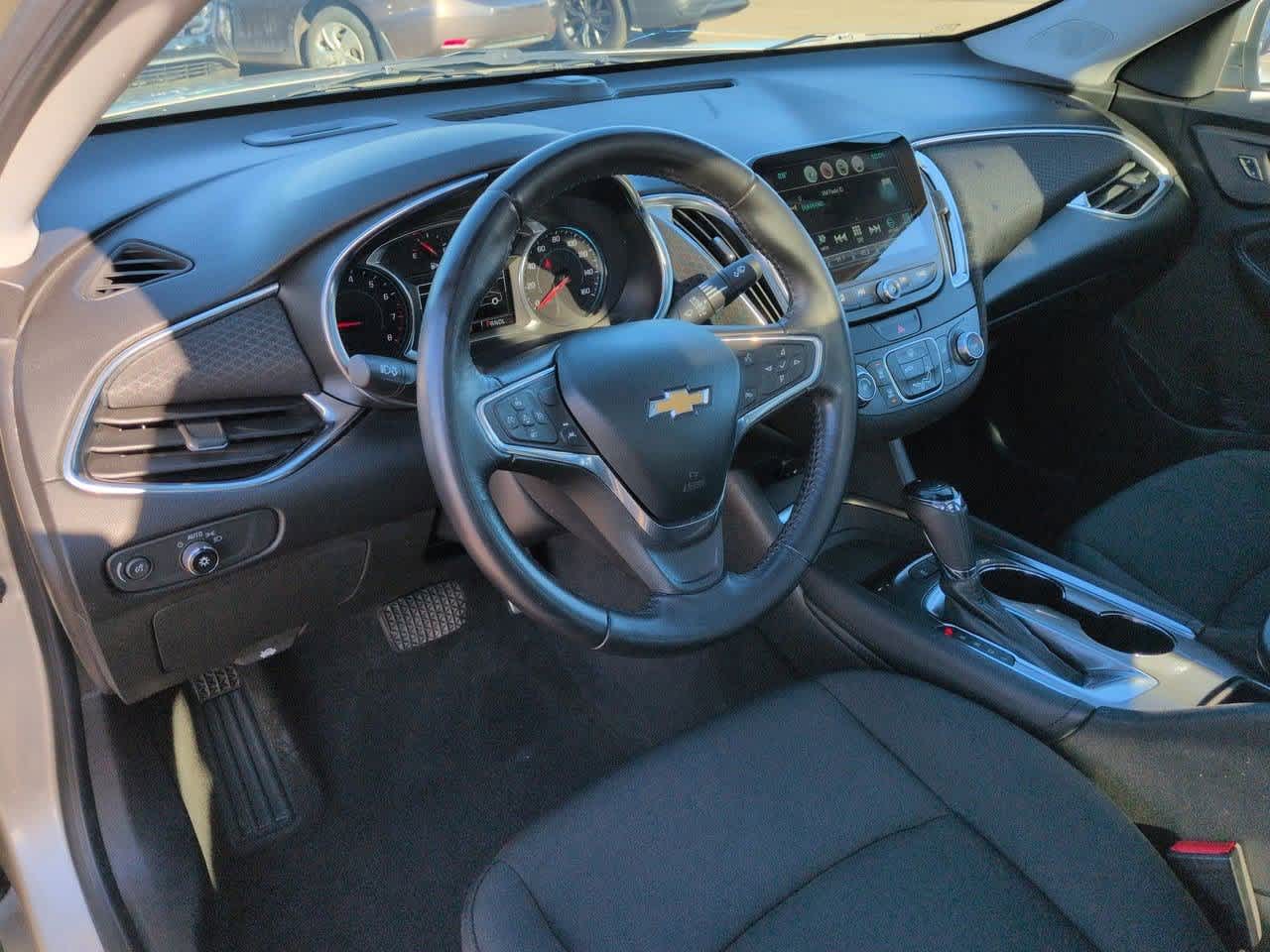 Used 2016 Chevrolet Malibu 1LT with VIN 1G1ZE5ST6GF206517 for sale in Troy, MI