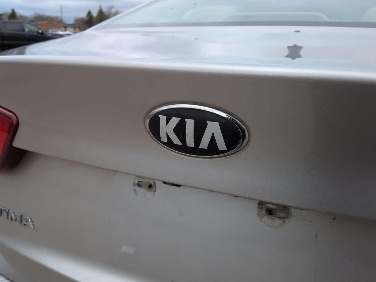 Thumbnail: 2015 Kia Optima - 11