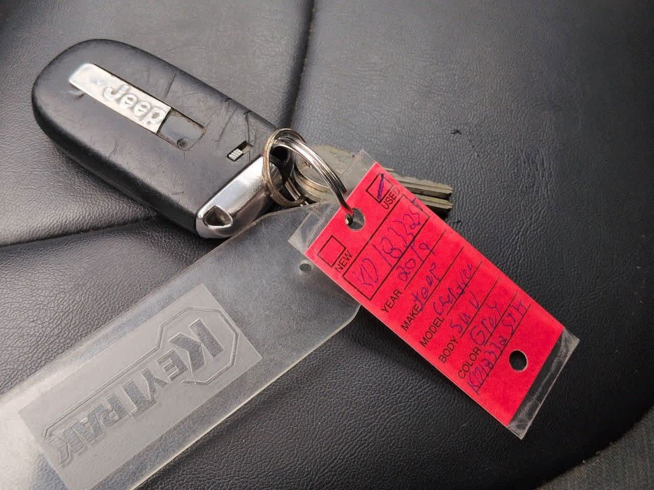 Thumbnail: 2019 Jeep Cherokee - 33