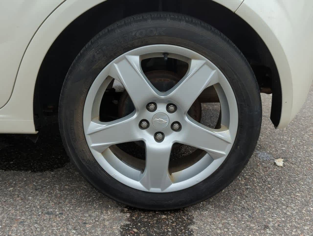 Thumbnail: 2015 Chevrolet Sonic - 13