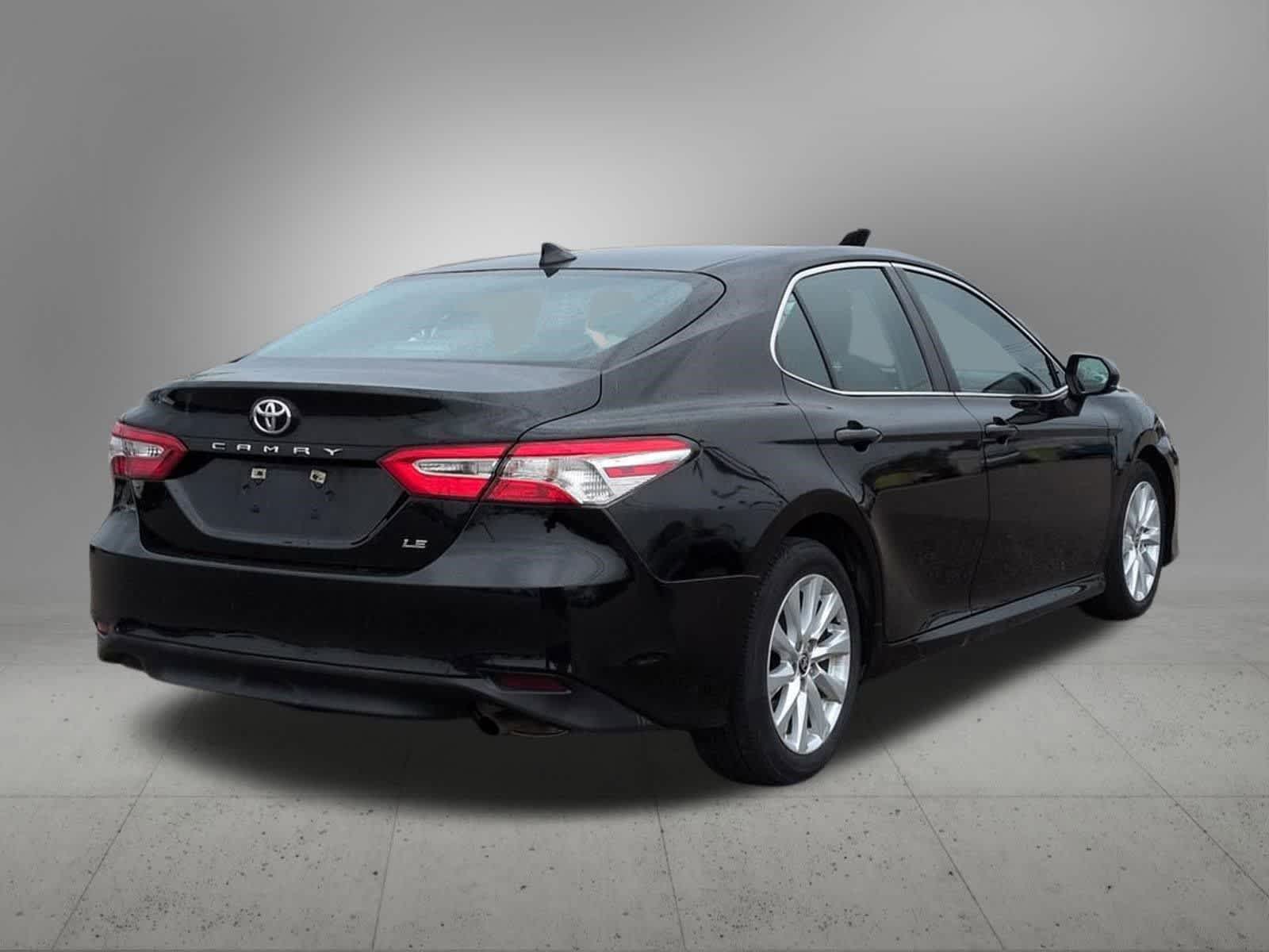 Thumbnail: 2020 Toyota Camry - 6