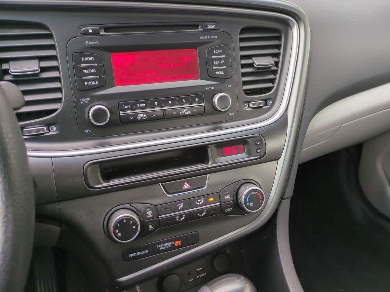 Thumbnail: 2015 Kia Optima - 26