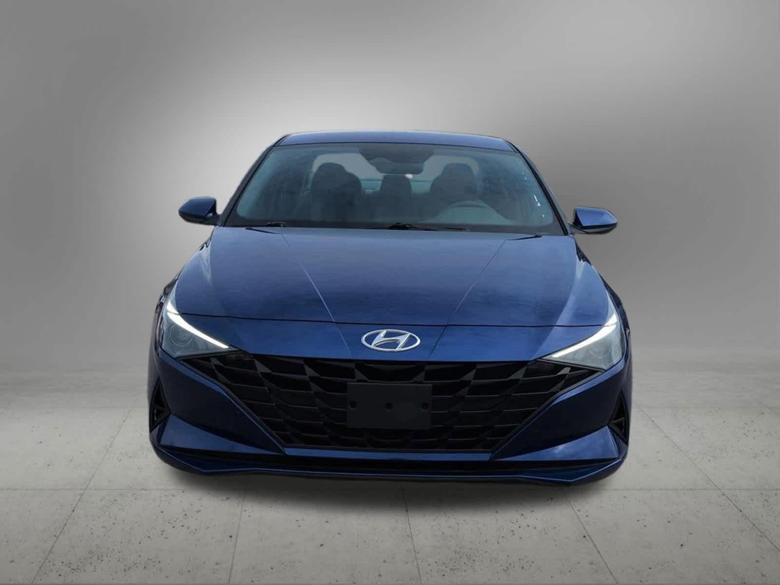 Thumbnail: 2023 Hyundai Elantra - 9