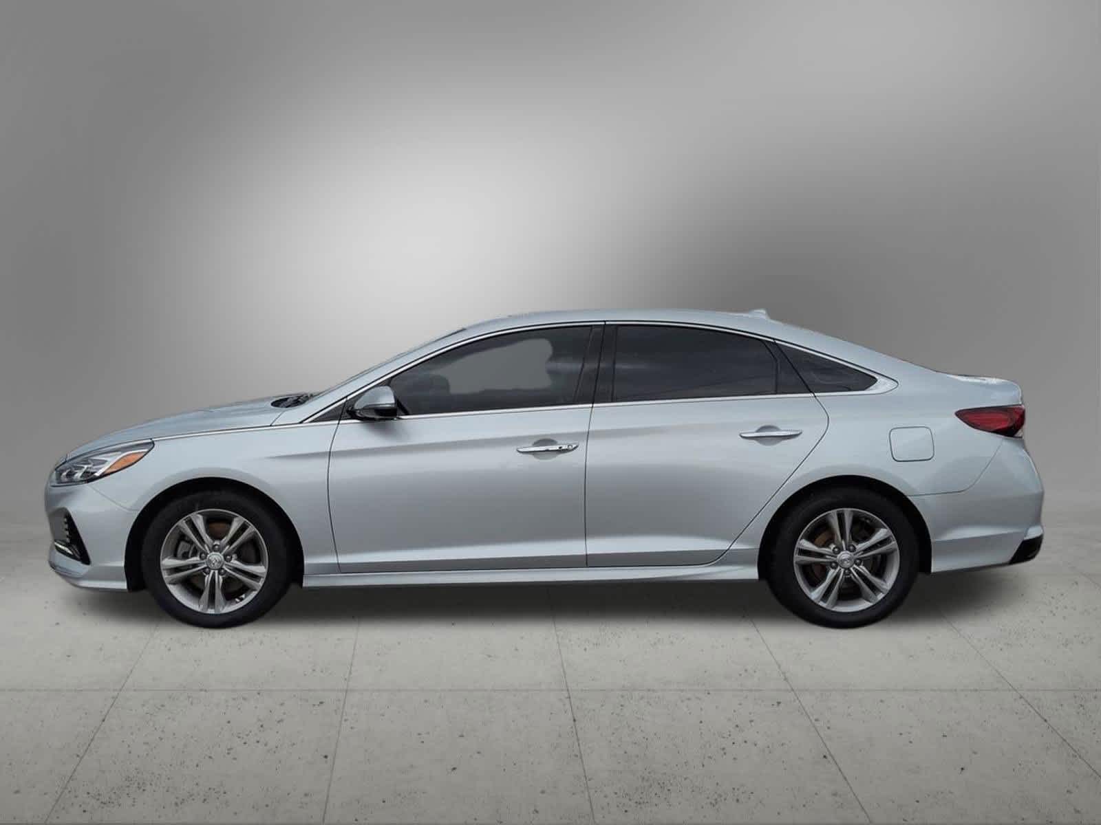 Thumbnail: 2018 Hyundai Sonata - 3