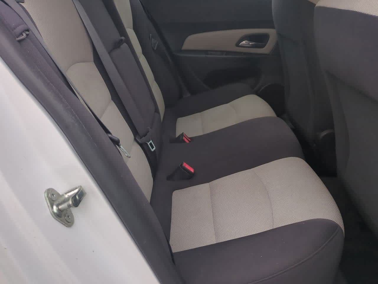 Thumbnail: 2013 Chevrolet Cruze - 19