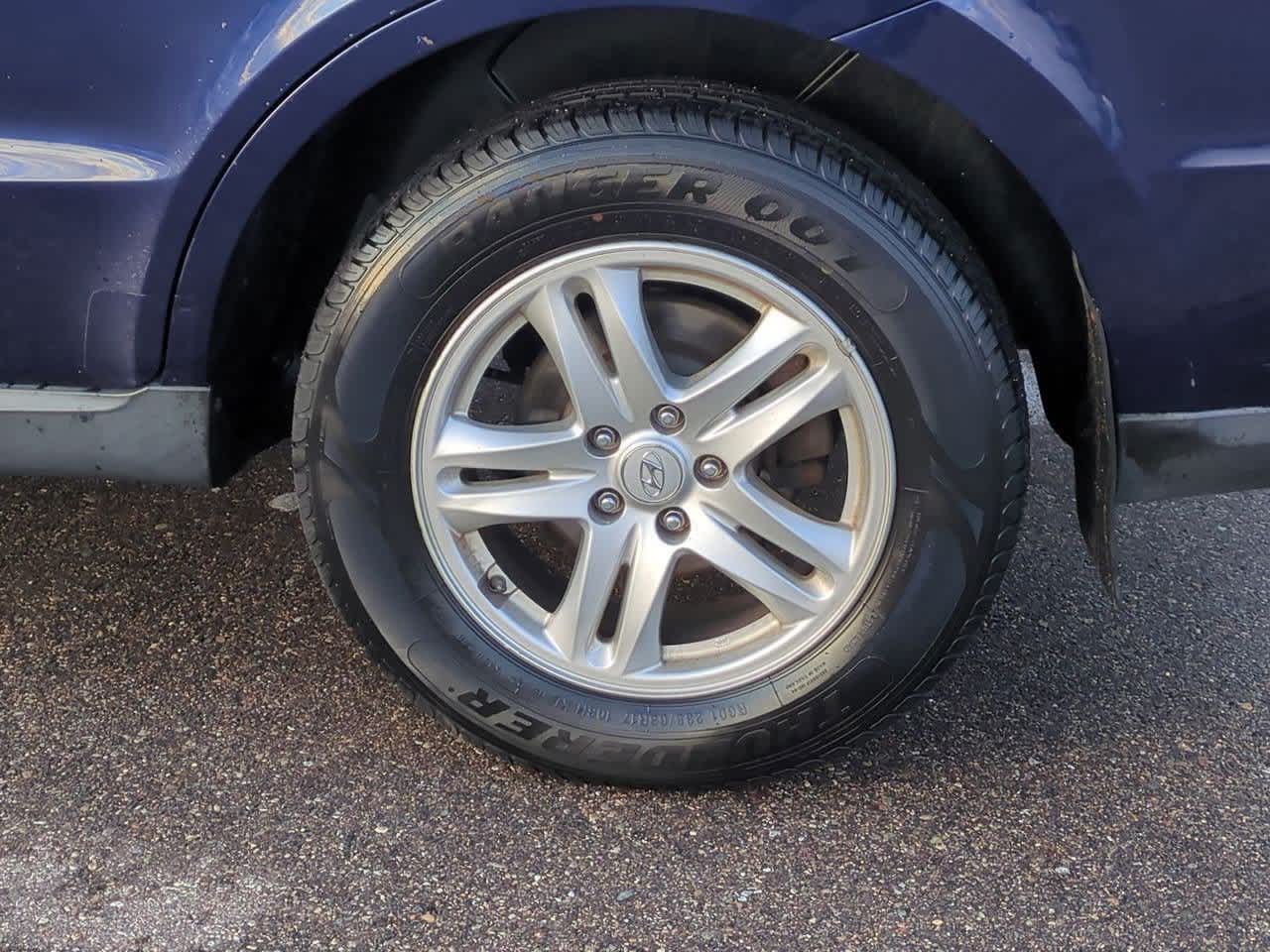 Thumbnail: 2010 Hyundai Santa Fe - 13