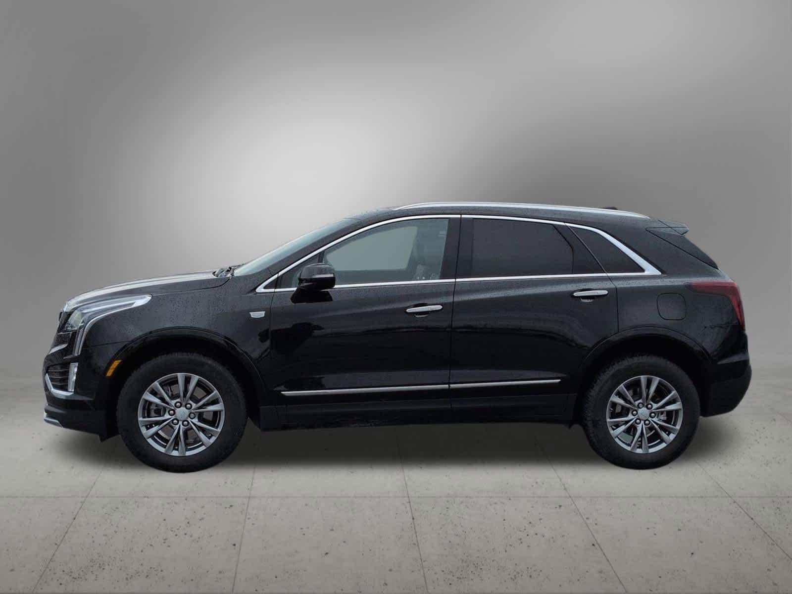Thumbnail: 2023 Cadillac XT5 - 2