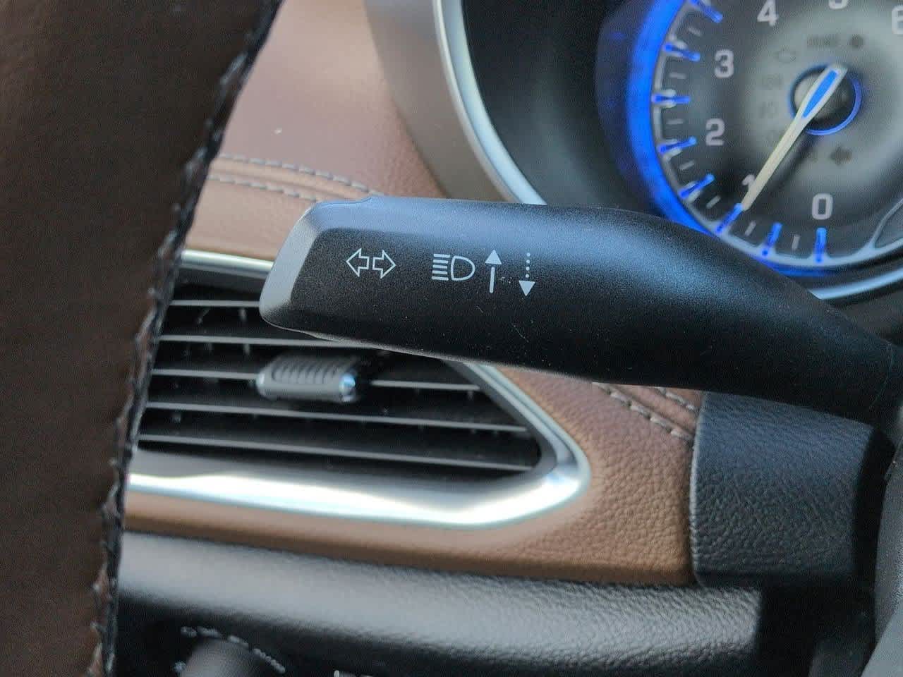 Thumbnail: 2020 Chrysler Pacifica - 28