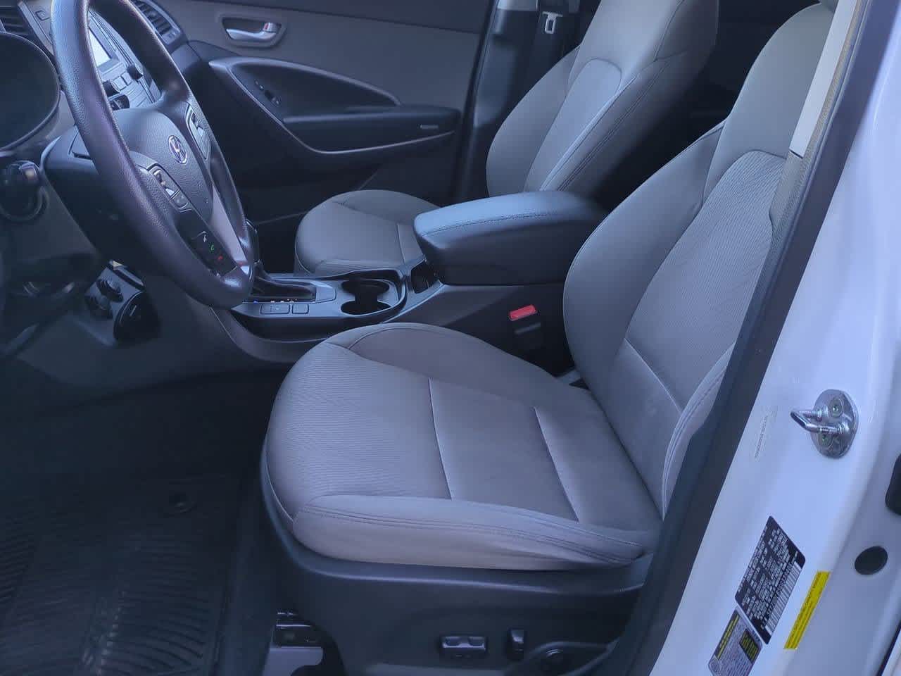 Thumbnail: 2016 Hyundai Santa Fe - 15
