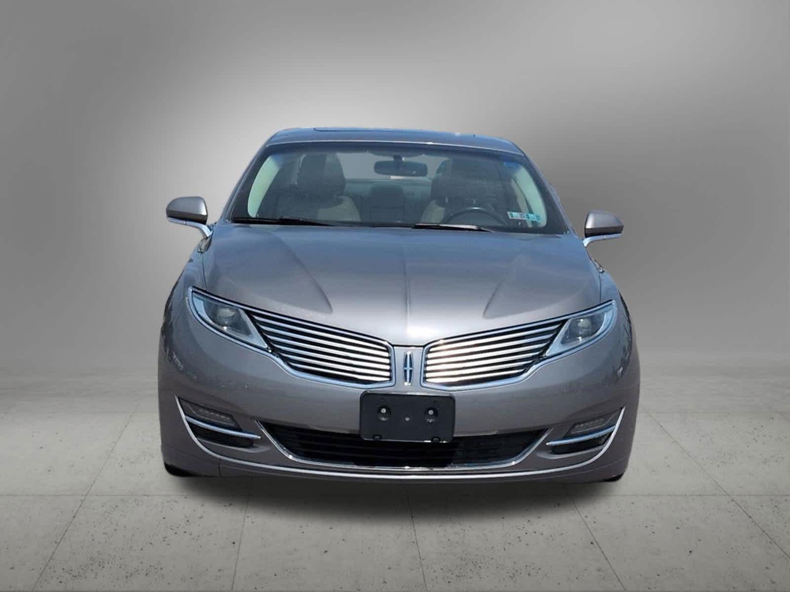Thumbnail: 2015 Lincoln MKZ - 8