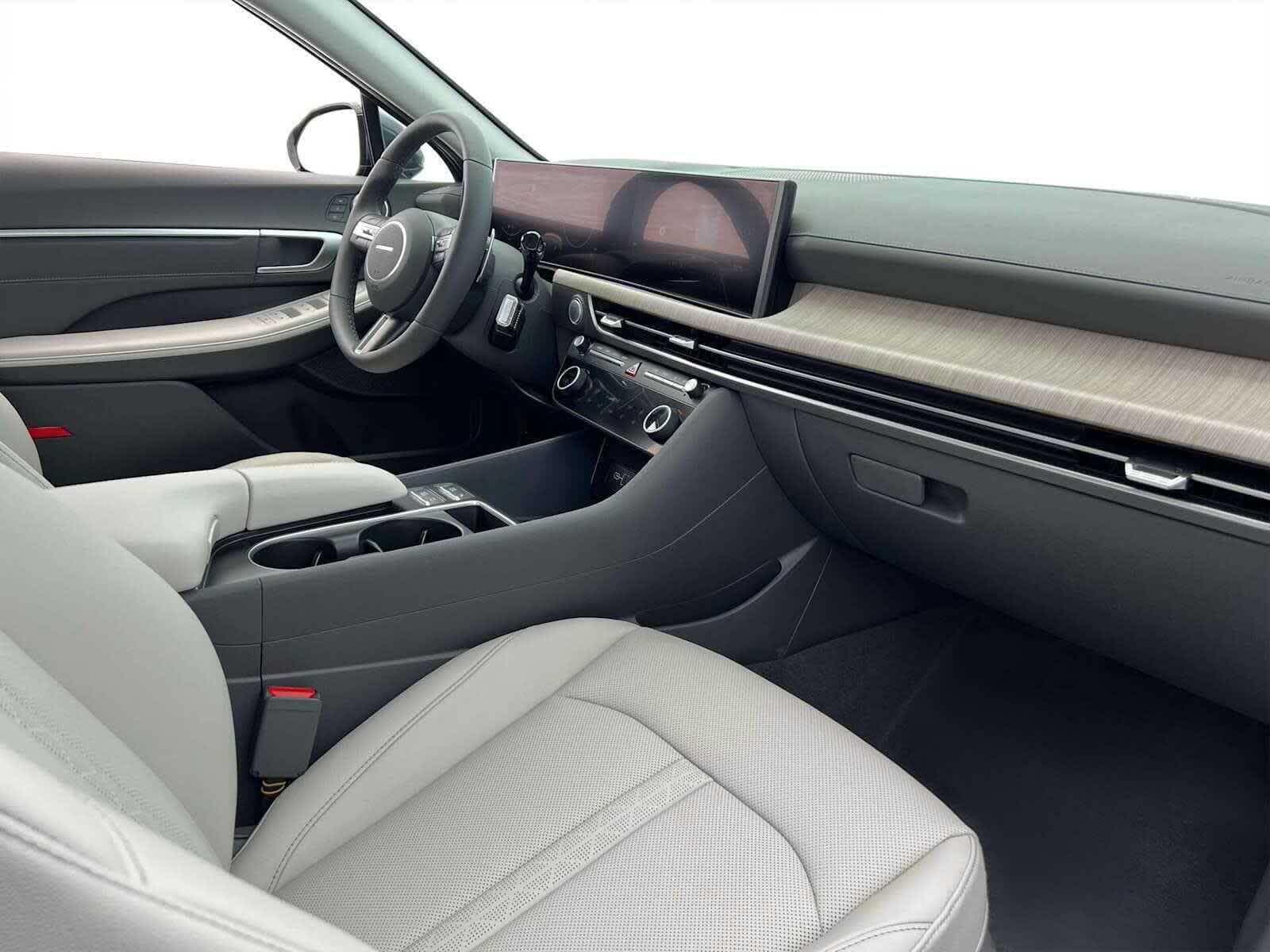 Thumbnail: 2025 Hyundai Sonata - 16