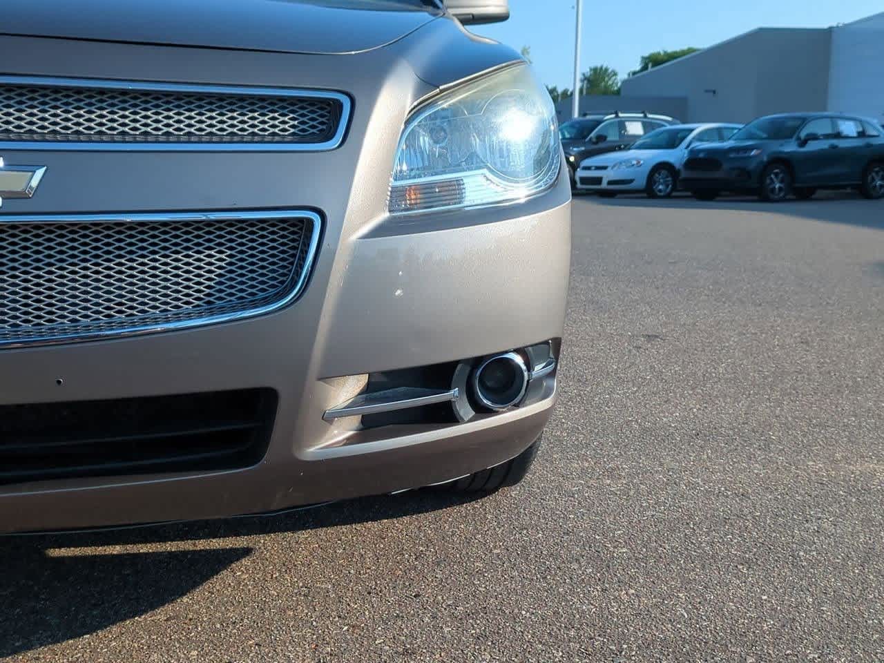 Thumbnail: 2010 Chevrolet Malibu - 10