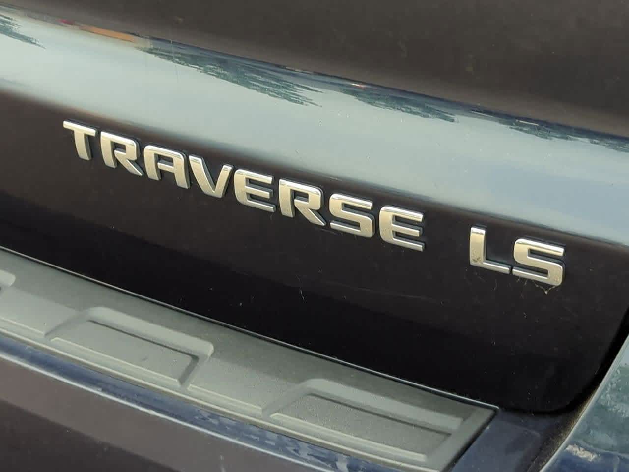2016 Chevrolet Traverse LS 12