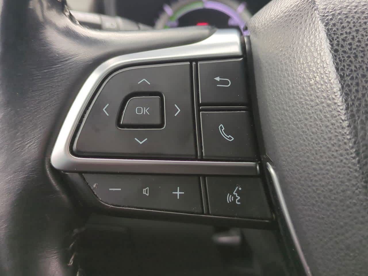 Thumbnail: 2021 Toyota Highlander - 22